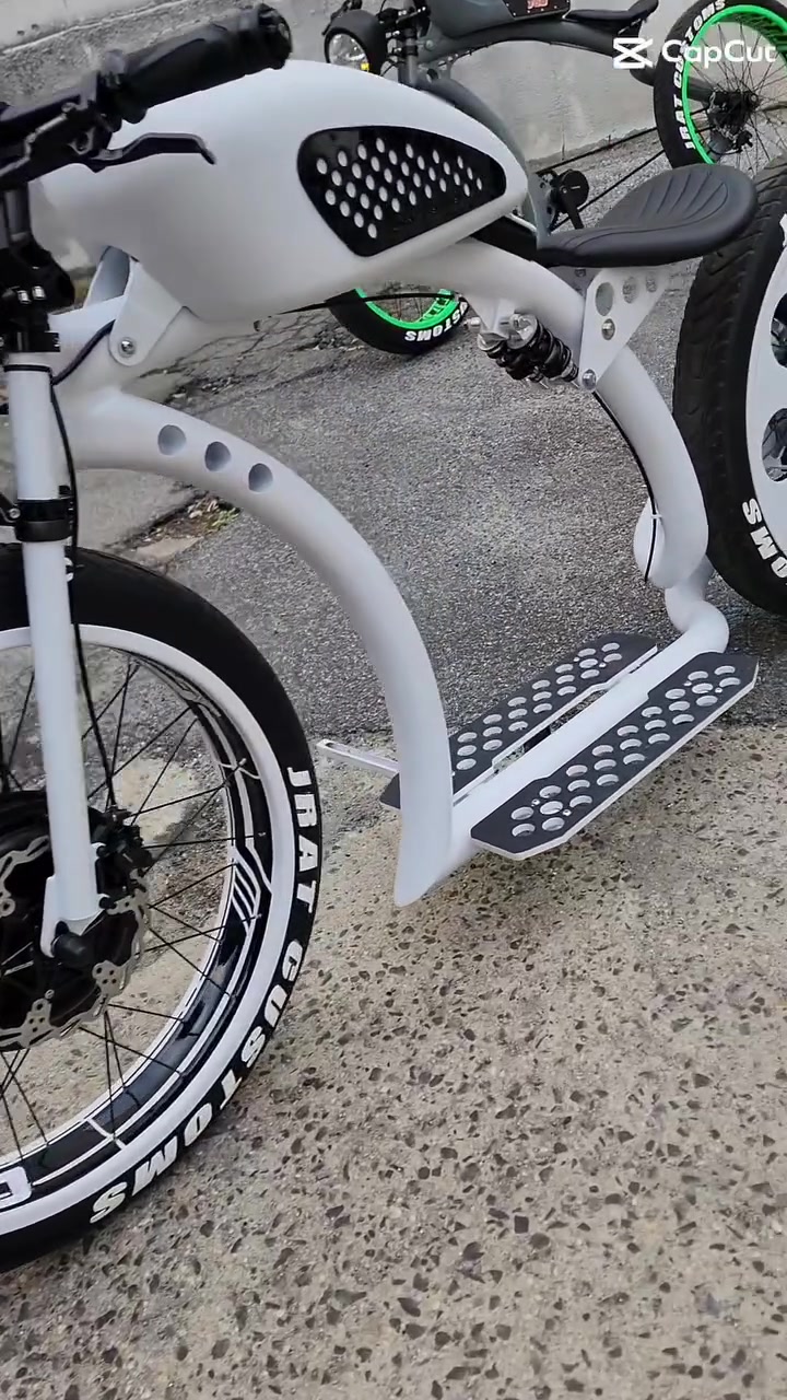 @Jrat Custom E-Bikes
