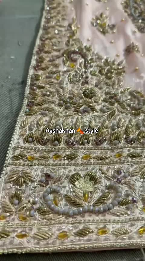 @Ayshakhan style