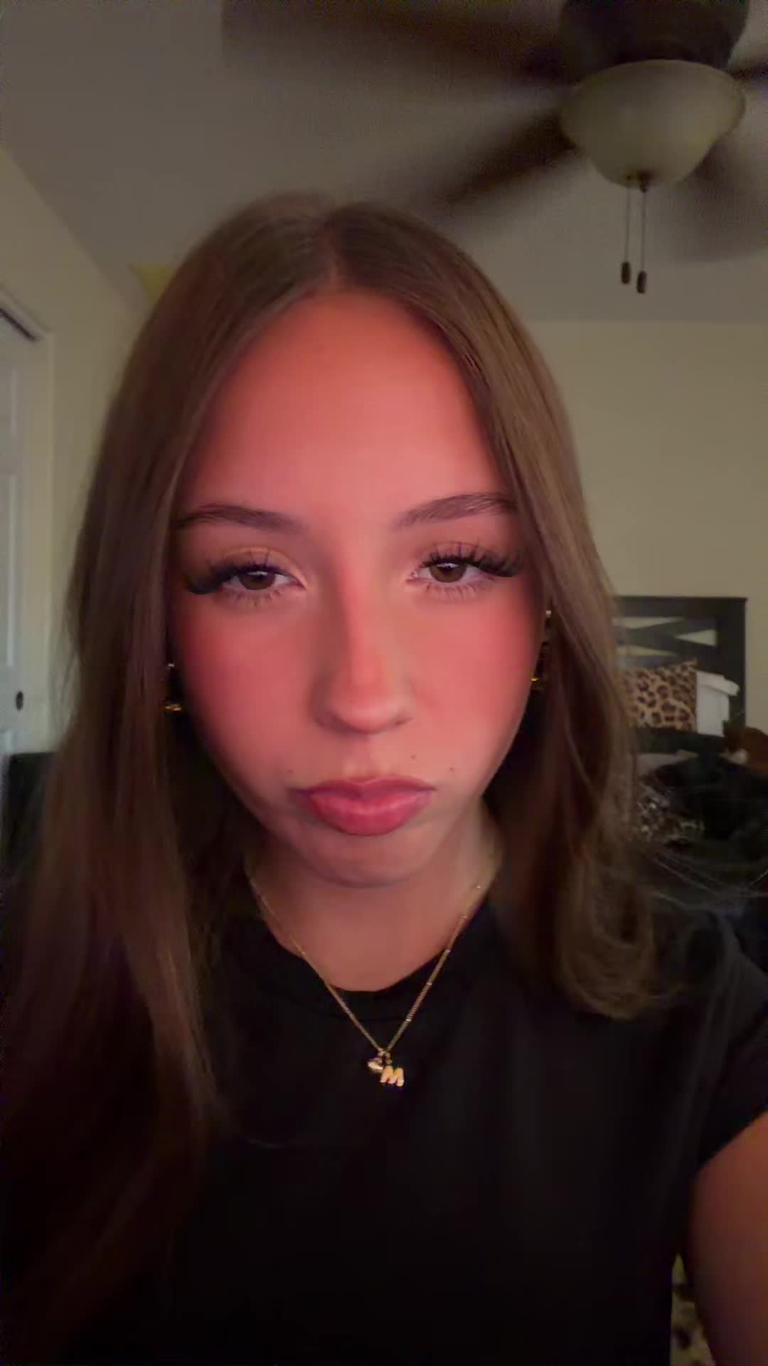 @…