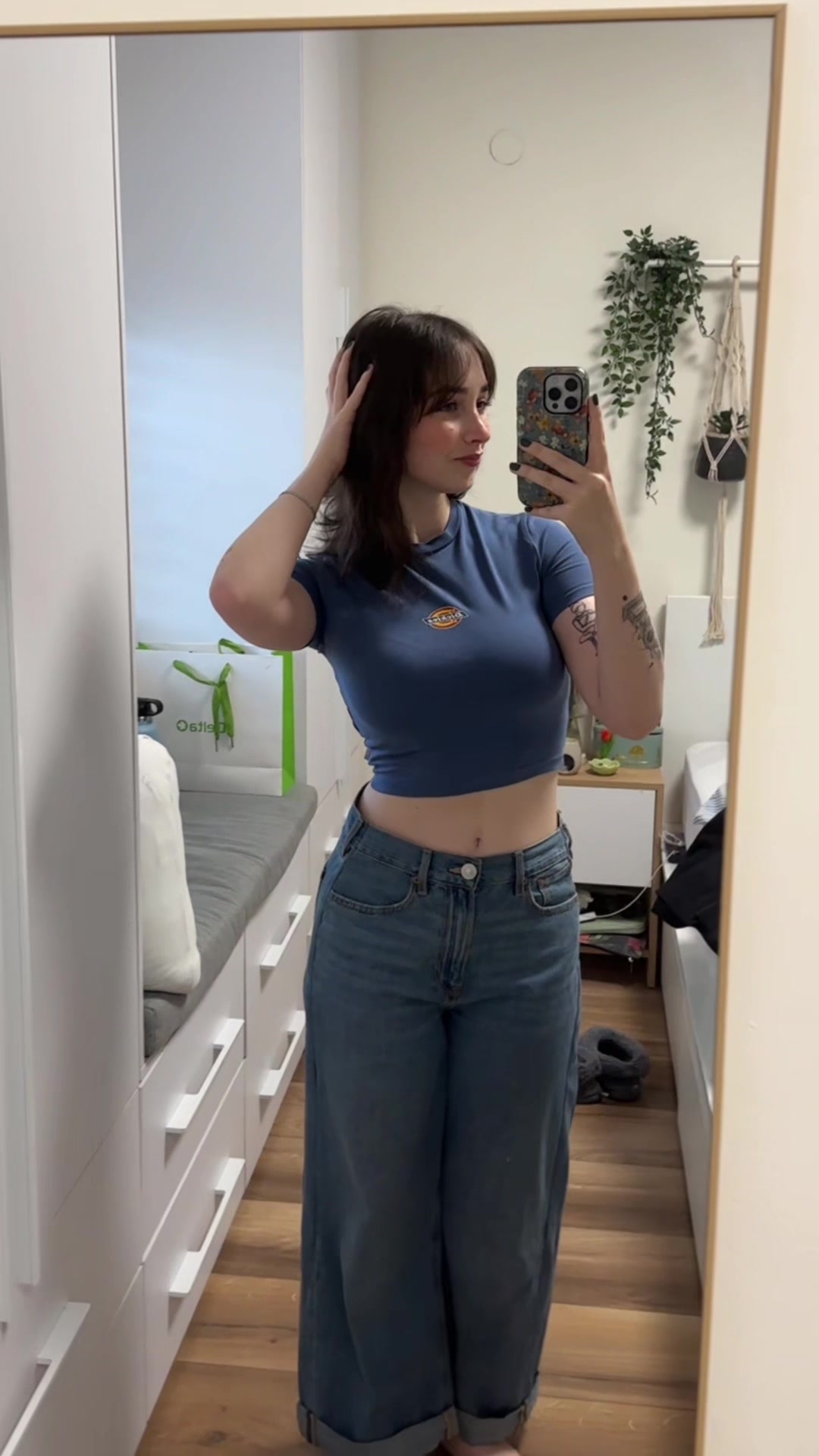 @daniella
