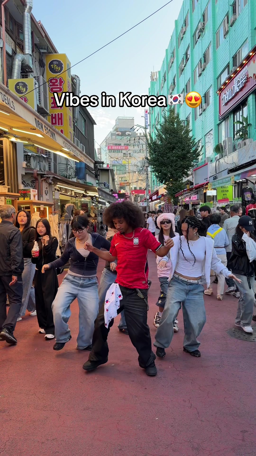 @noelgoescrazy