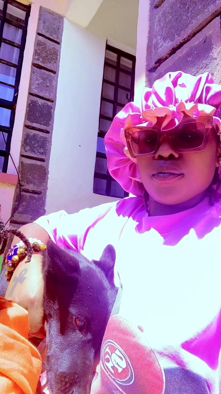 @M&ucirc;y&ucirc;🧑🏿&zwj;🎤The Stable Genius🐉