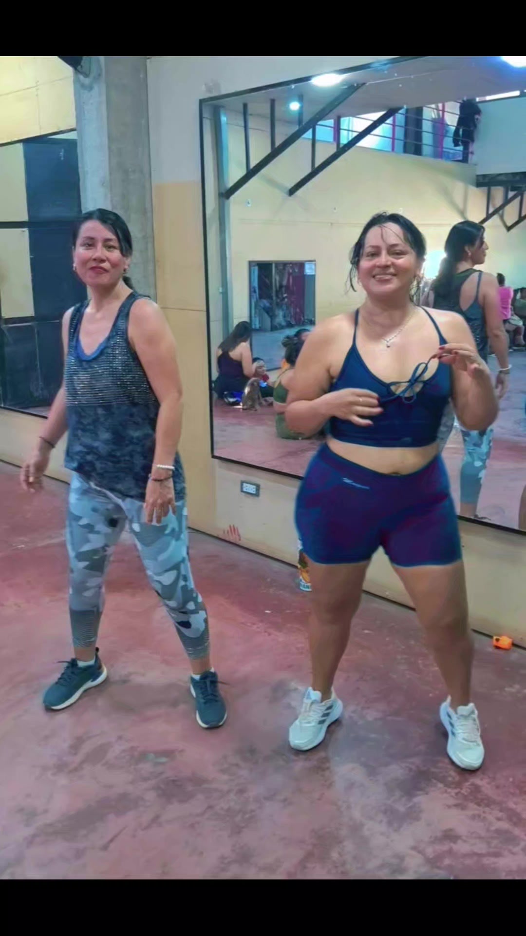 @Raquelita García🦁🦋F&R