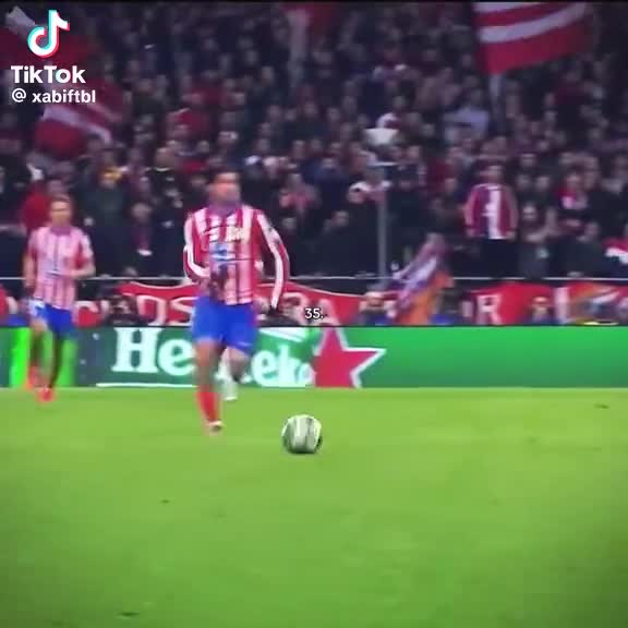 @Kevin12🇸🇻⚽️