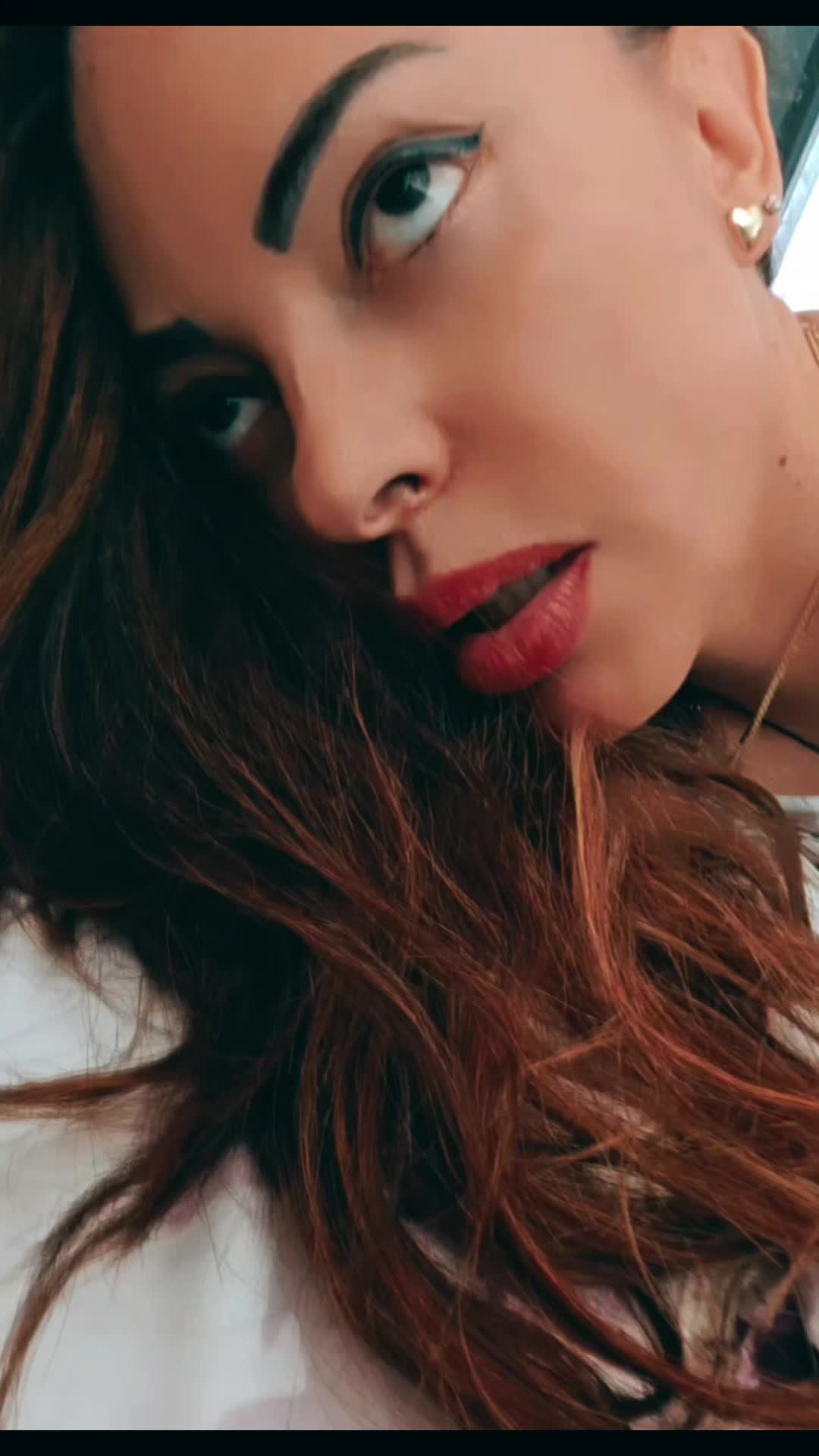 @Luna