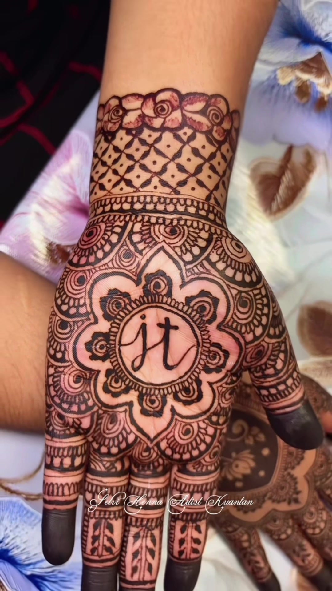 @SELVI KUANTAN HENNA