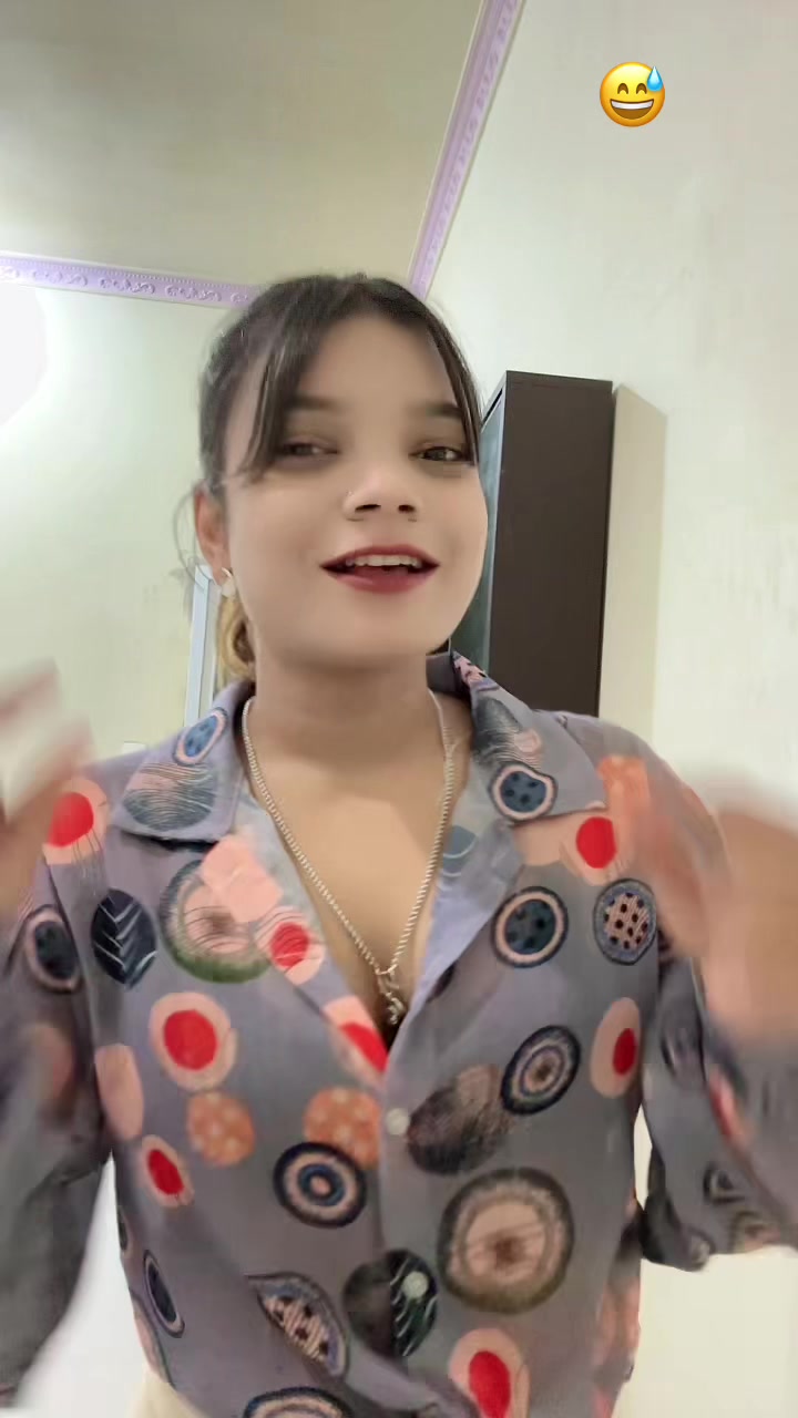 @sanjaNa 🇳🇵& 🇲🇻