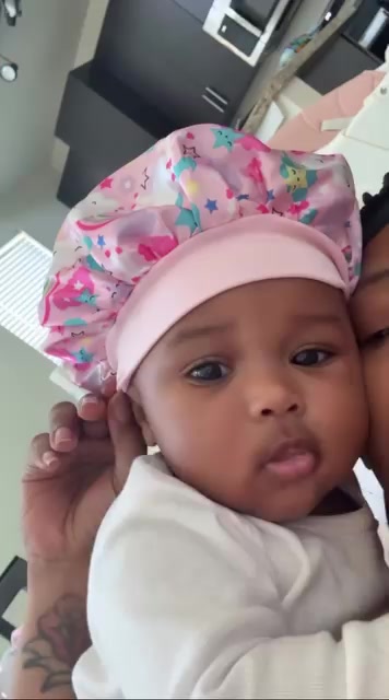@Chel’le Marie | Girl Mom