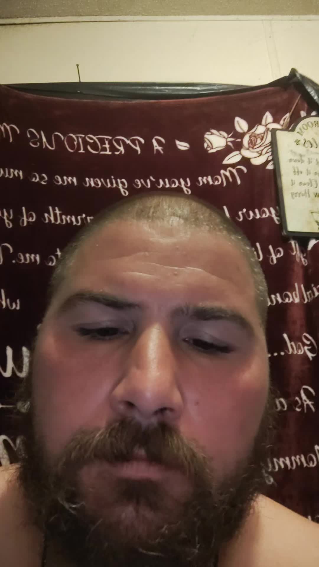 @👑 FAMOUSREDNECK👑