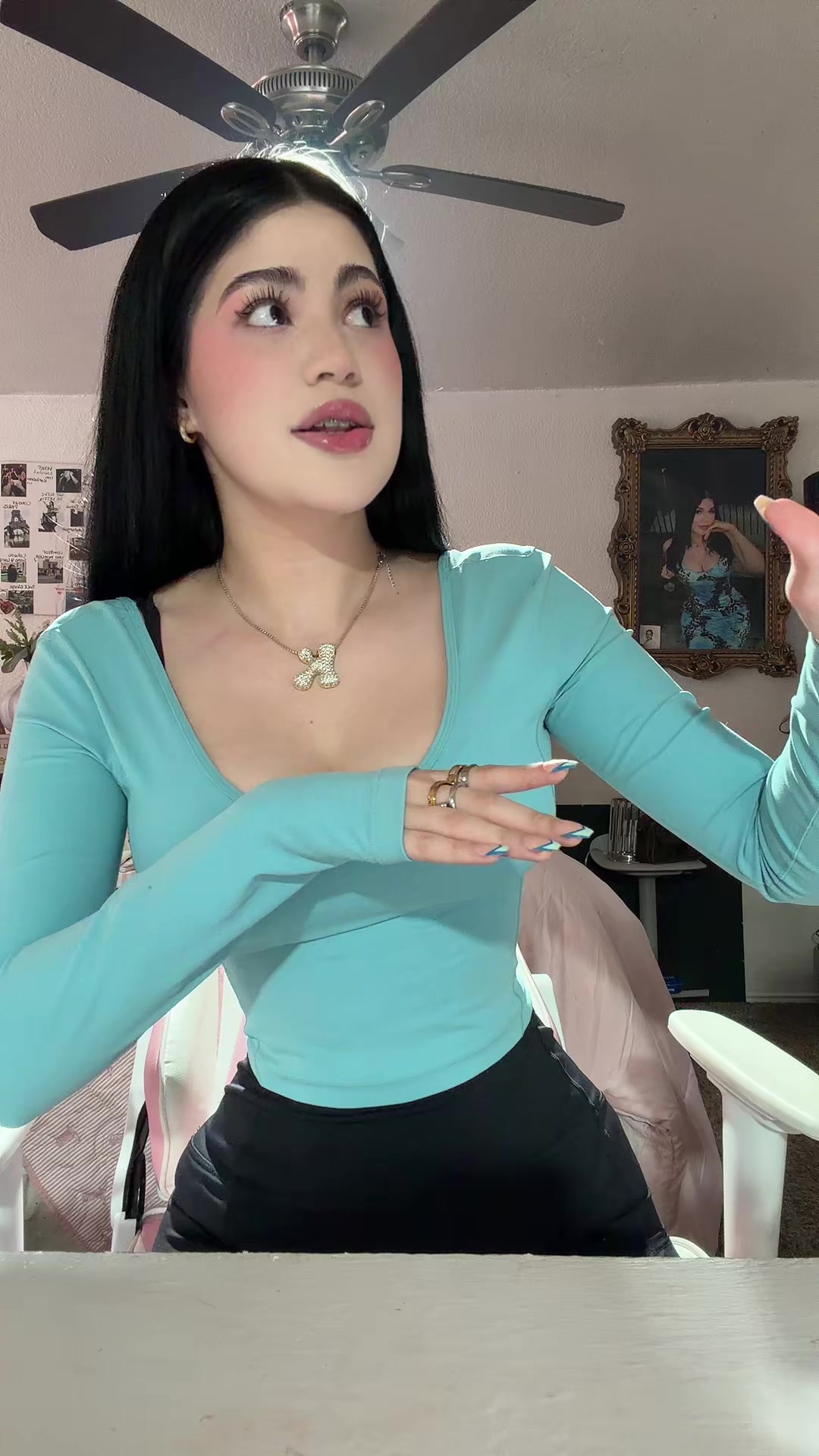 @Kat💫