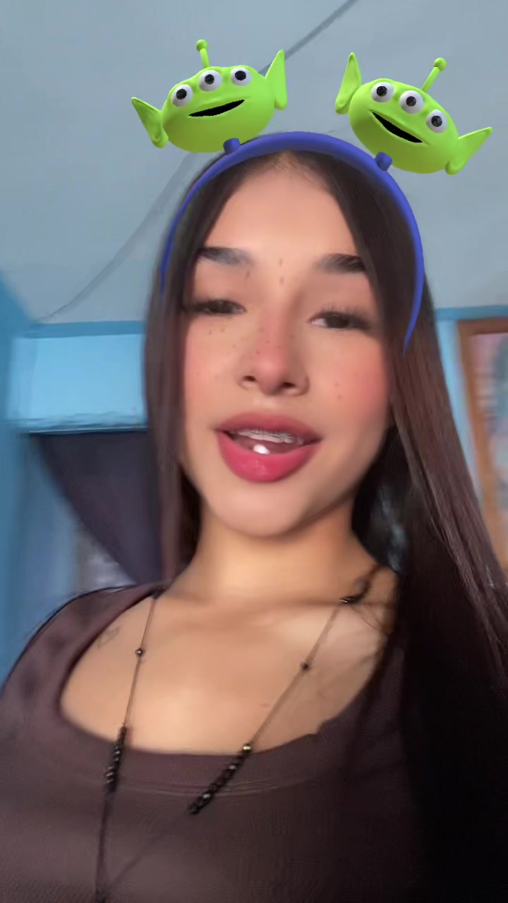 @🫦