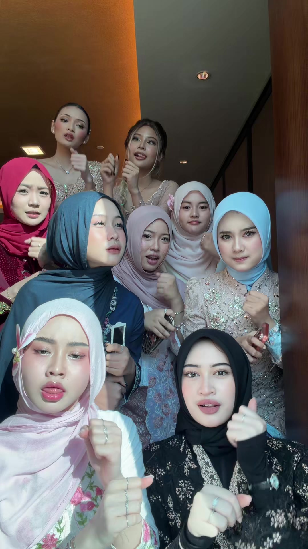 @NAMANYA RAHAS🦕