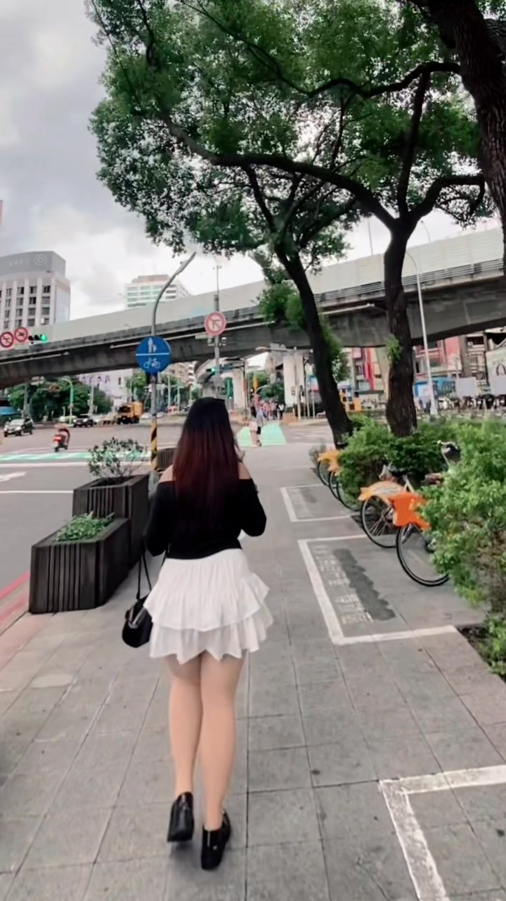 @juliow