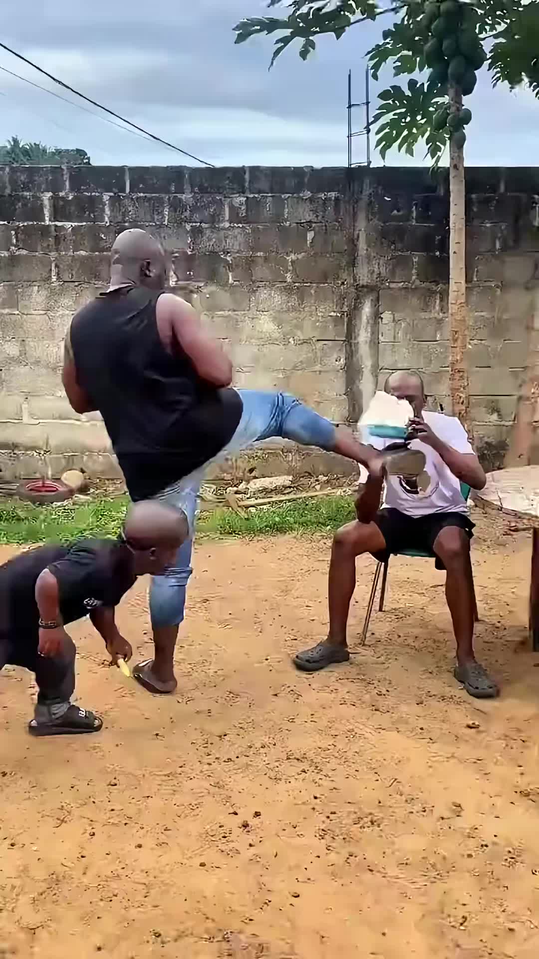 @𝗤𝗪𝗘𝗘𝗡 🇱🇷