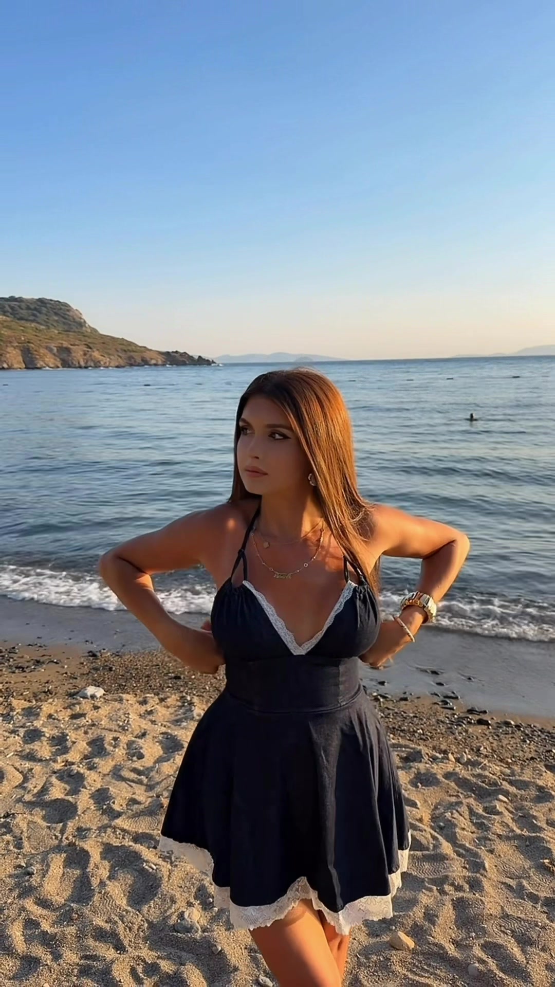@Azra Edebalı