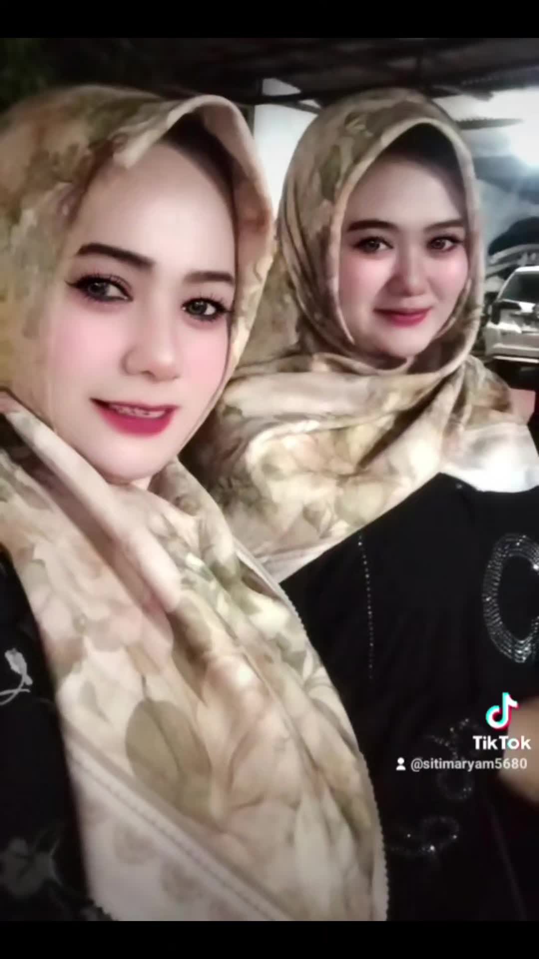 @putri. salju