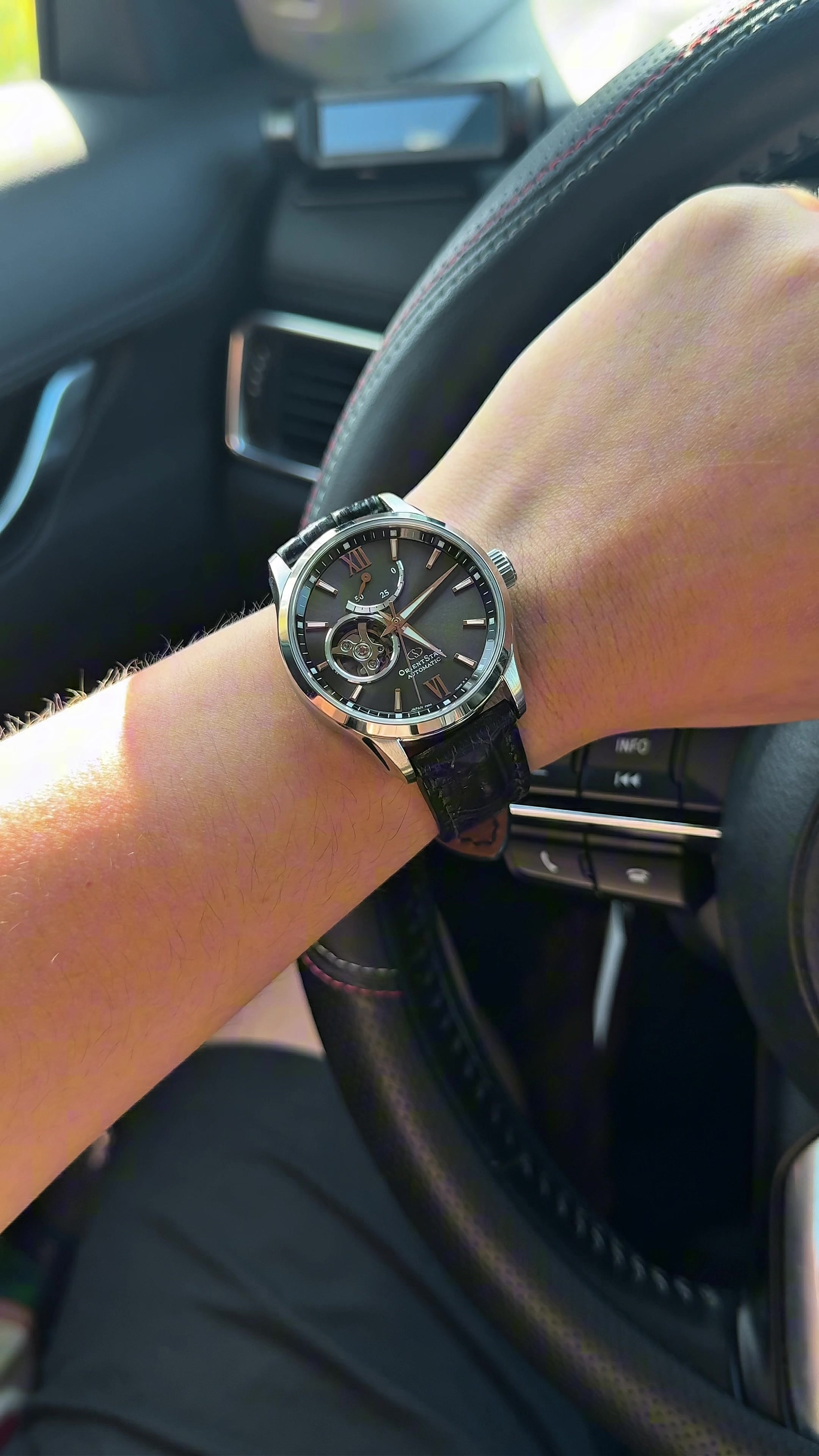 @Hoang Duy Watch