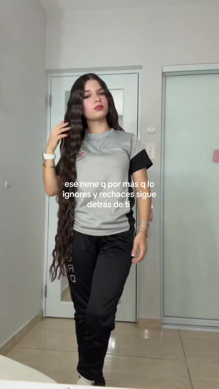@ᥫ᭡.