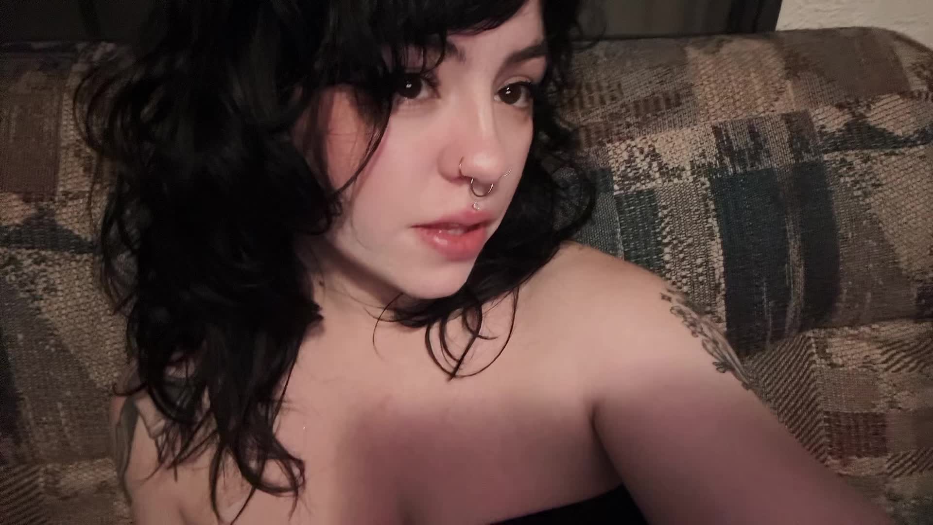 @gloomydoomykimaroonie