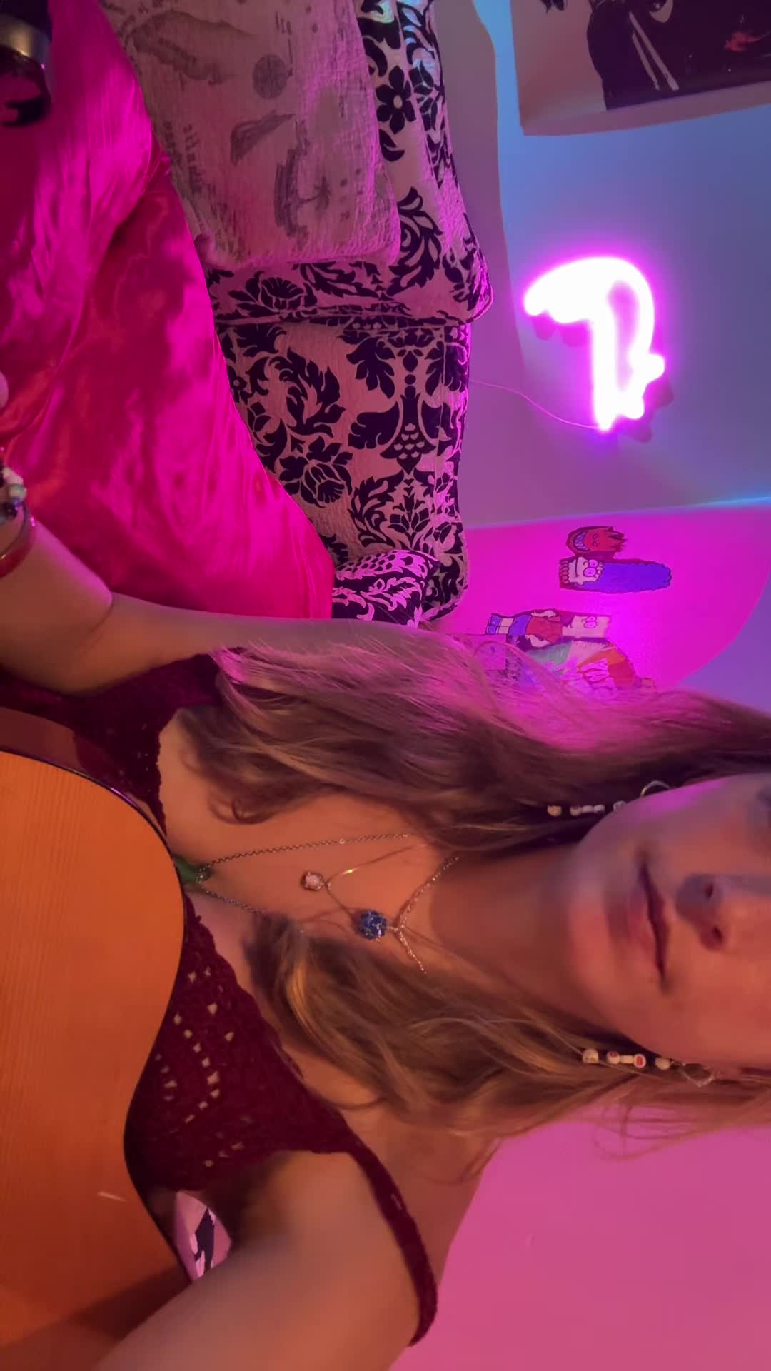 @emilyannflom