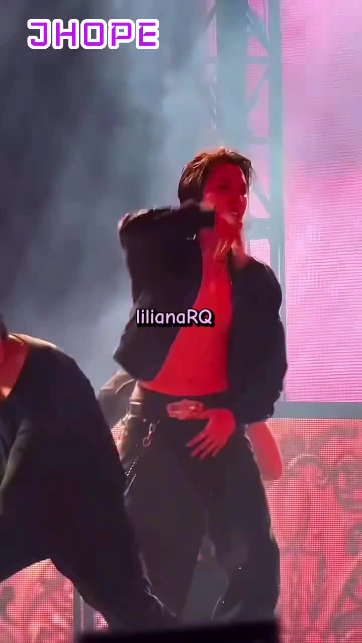 @Liliana RQ💜