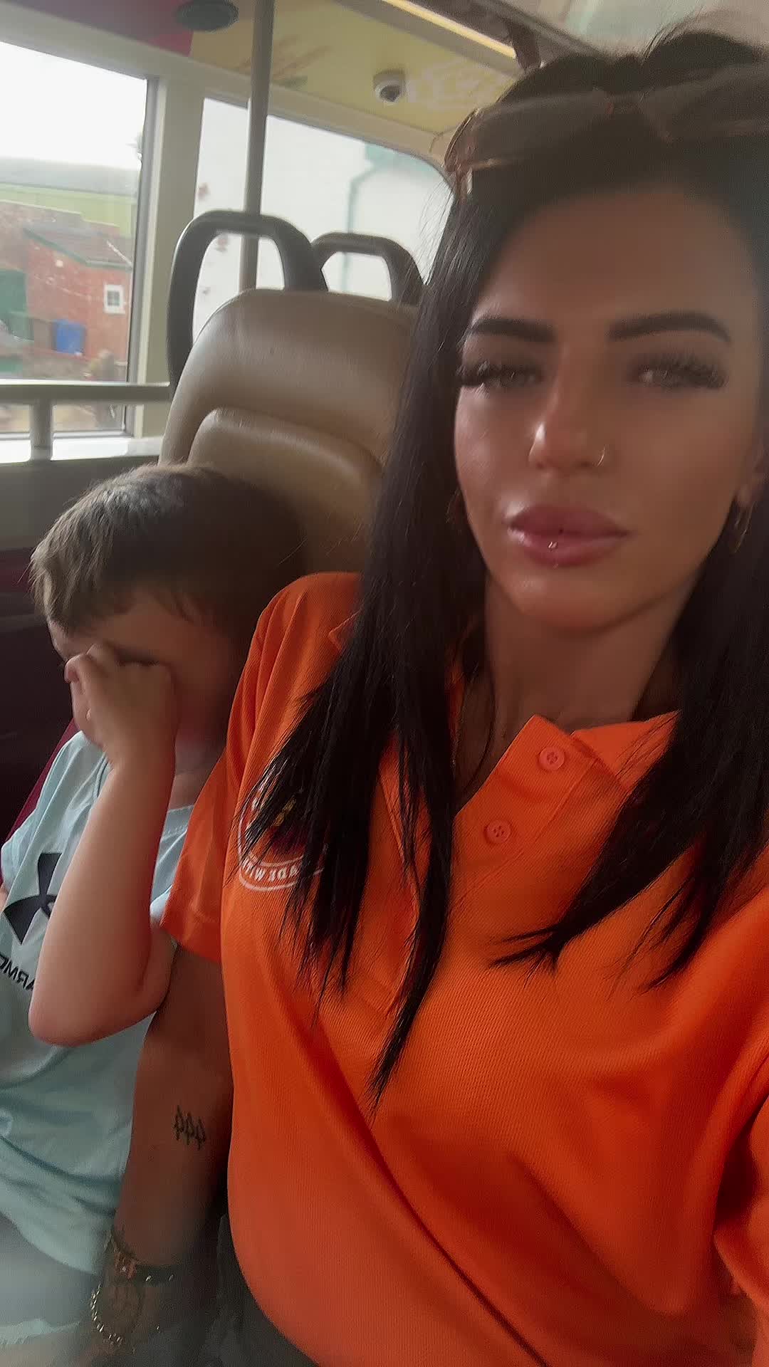 @𝓔 𝓫 𝓸 𝓷 𝔂 🍒