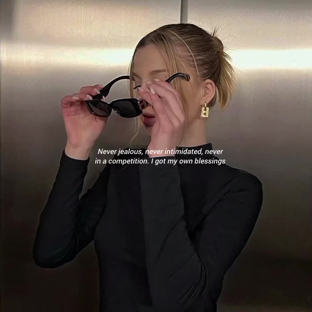 @🖤