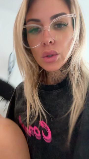 @Shanel_elle