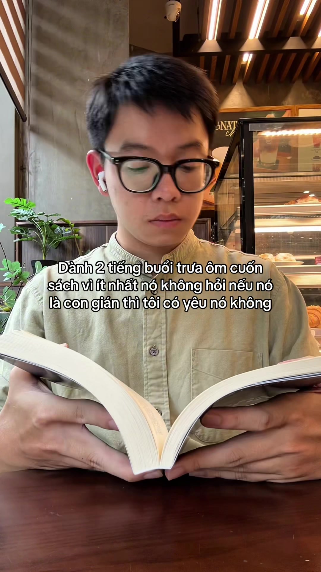 @Friend With Book 📚