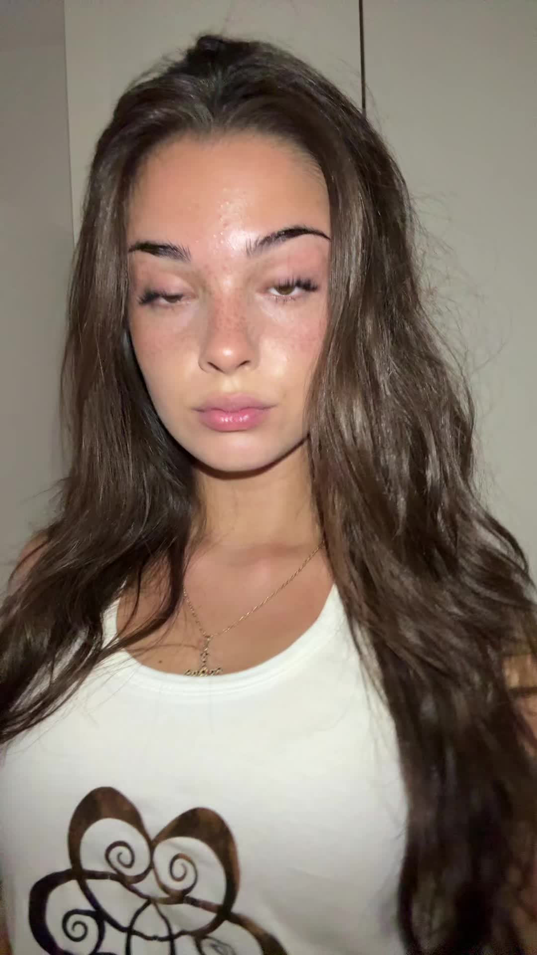 @Anyaa 🪰