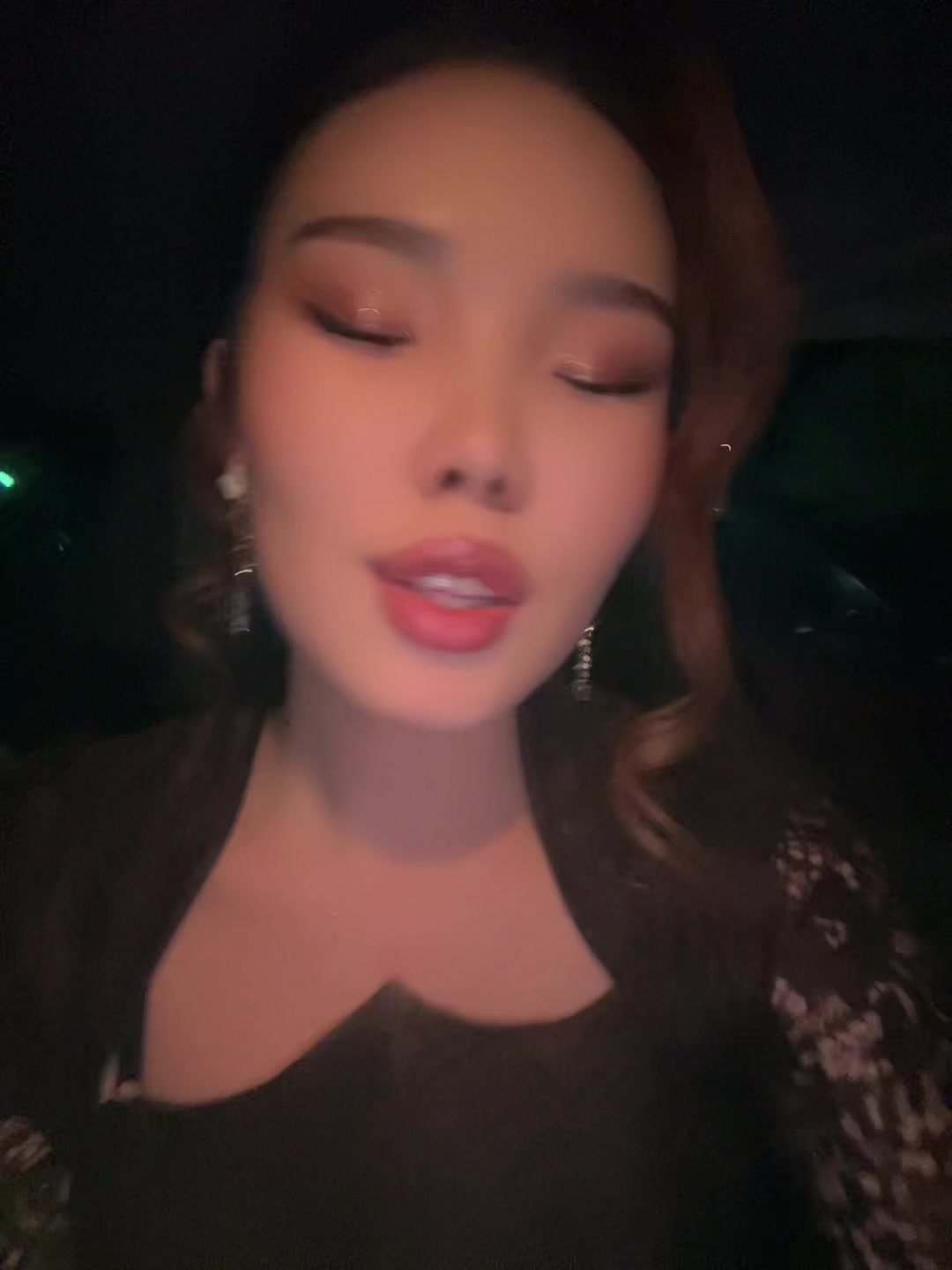 @💋