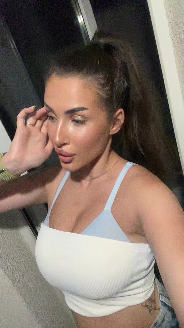 @lari🐆