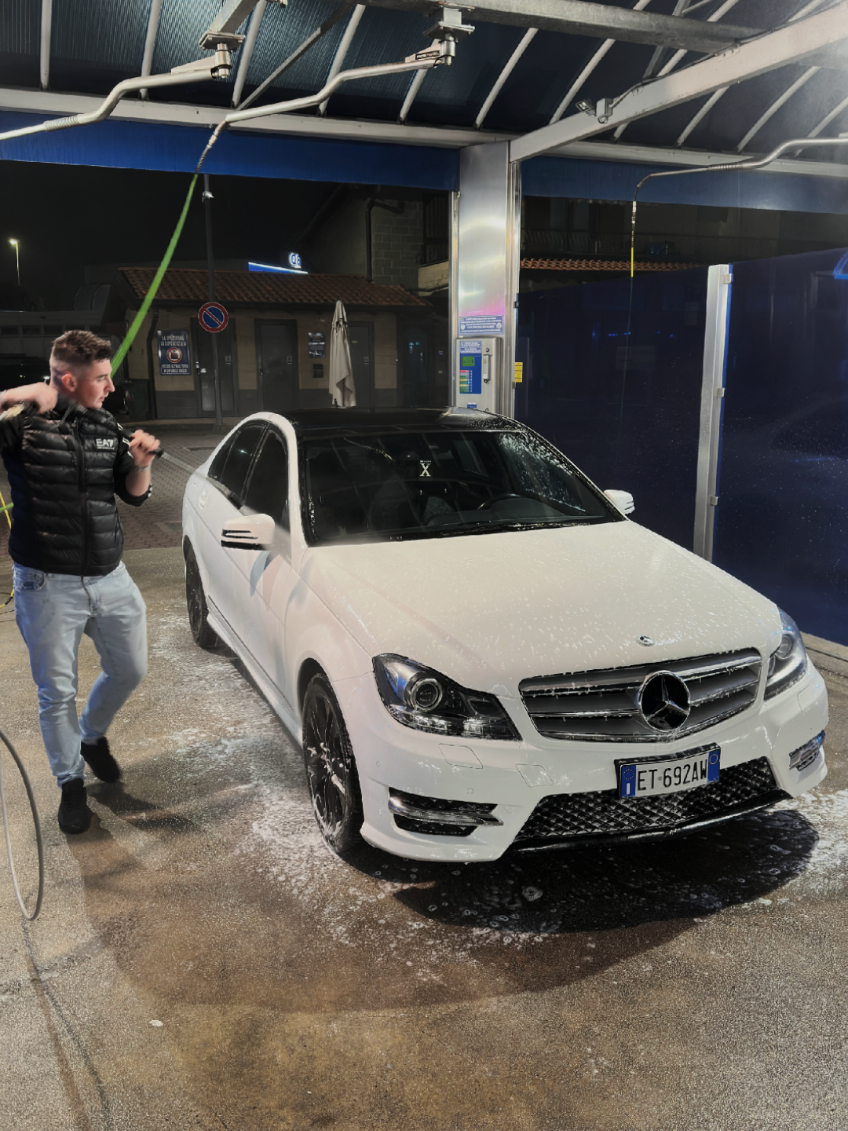 @Klevi Kollci