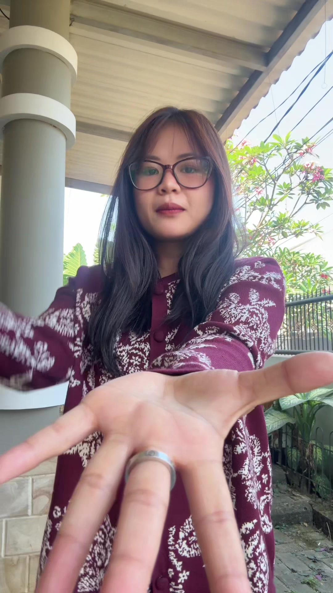 @Bella