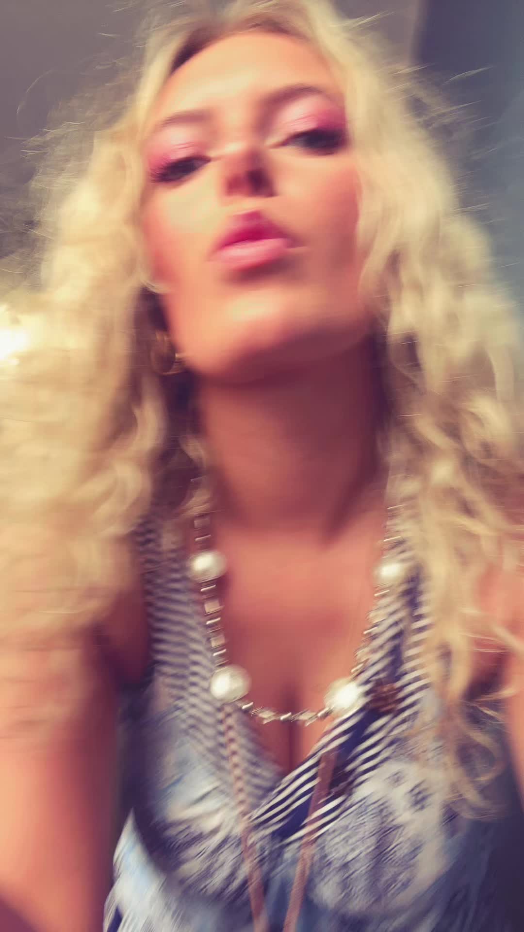 @0l0fhalla