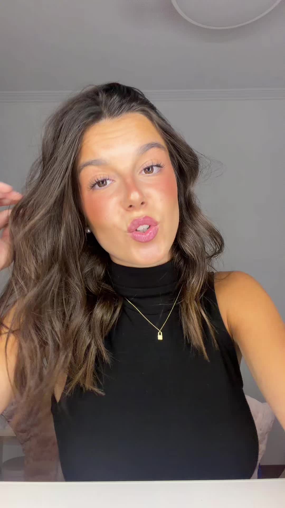 @𝚐𝚕𝚘𝚛𝚒𝚒𝚊