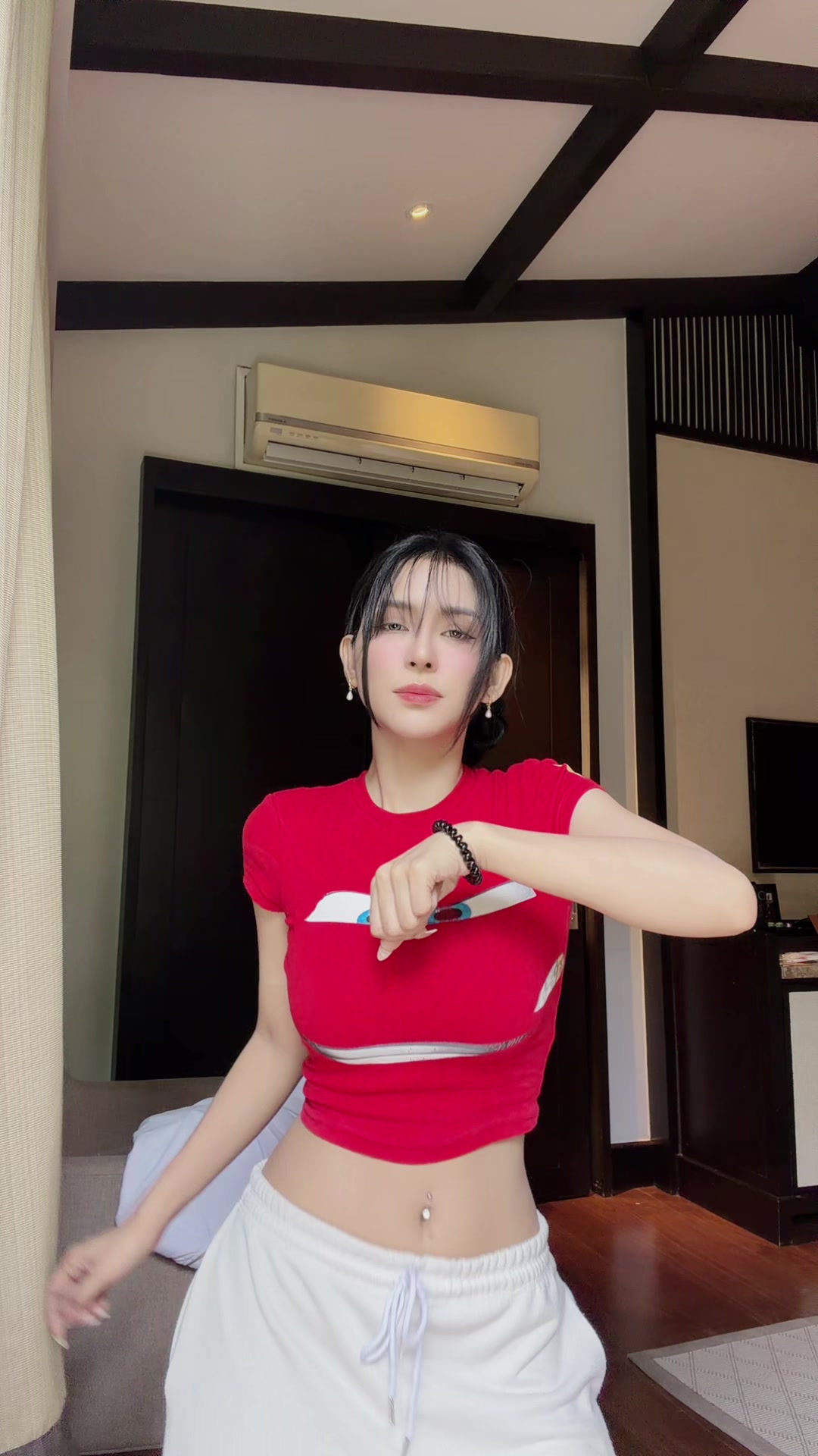 @charmainemanicio