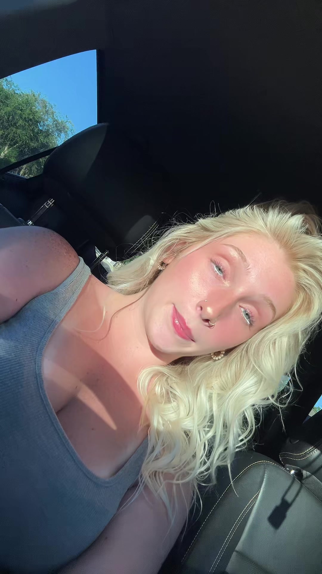 @lola_.is._dead