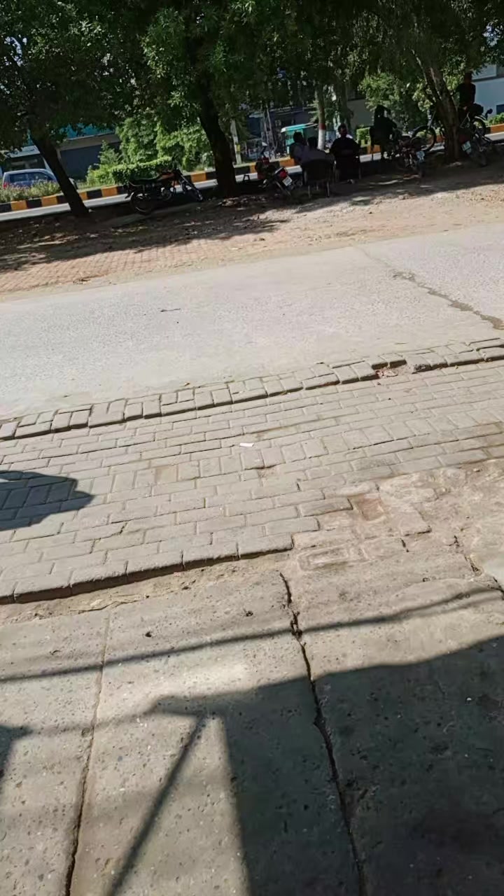 @Gujrati Munda