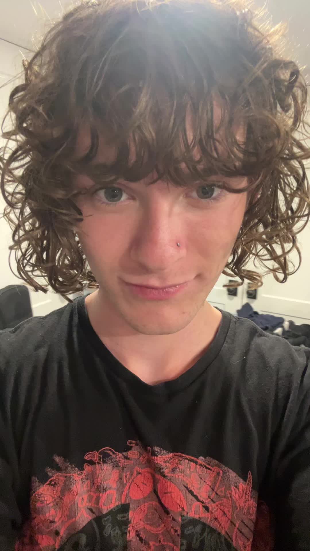 @CurlyCobain