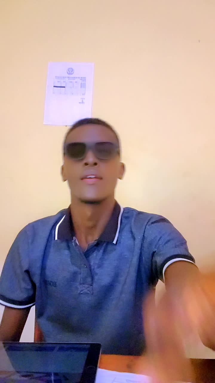 @Macintosh🇸🇸🇺🇬🇿🇼
