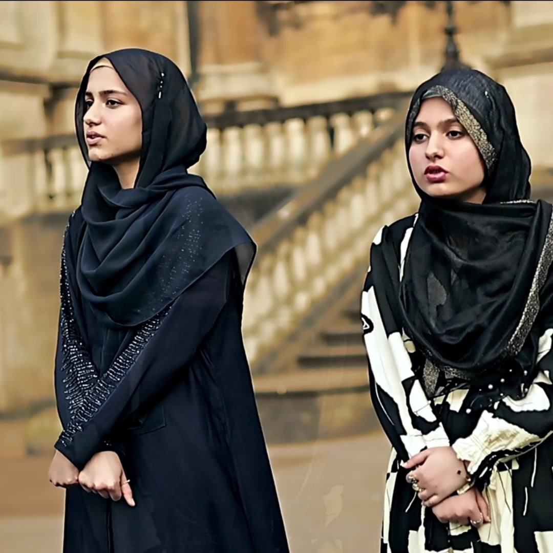 @waniya_sisters