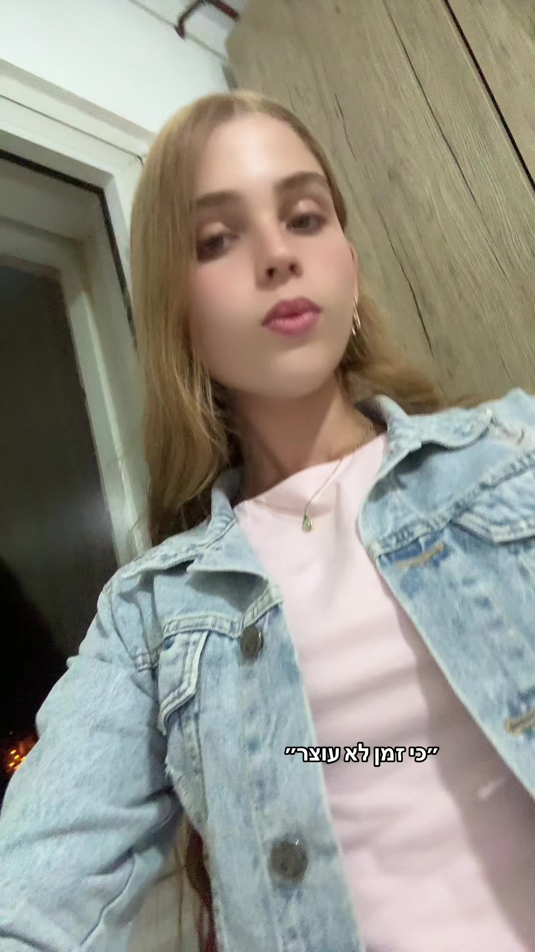 @):)