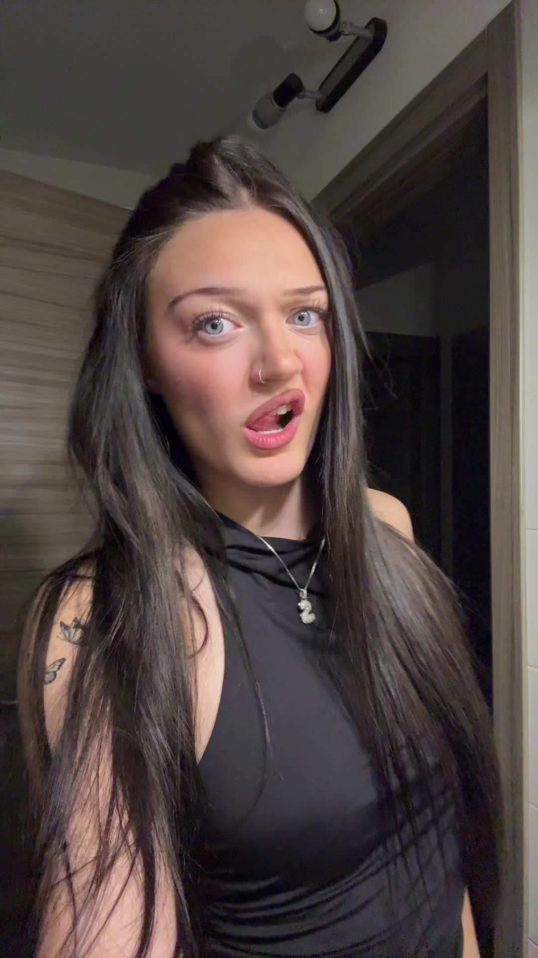 @stillthatsara