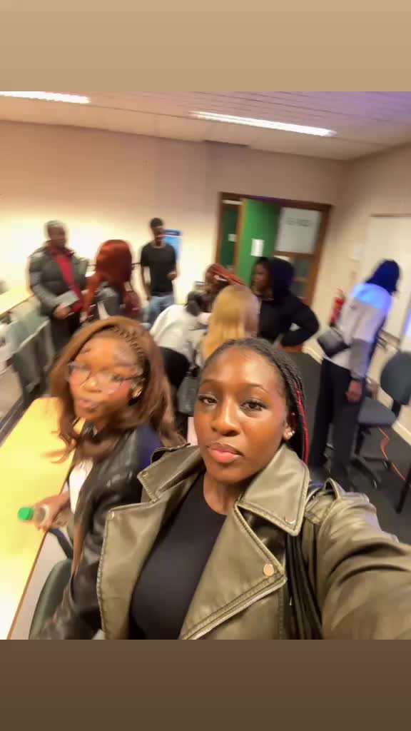 @Heidii