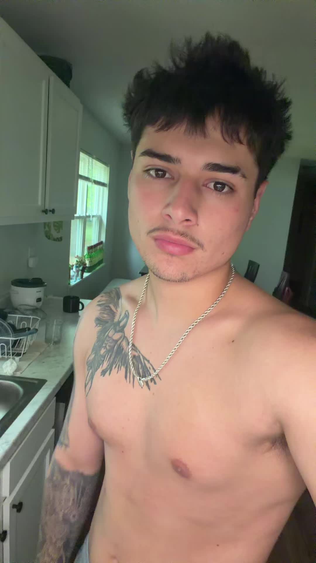 @ZekeLikesLucki
