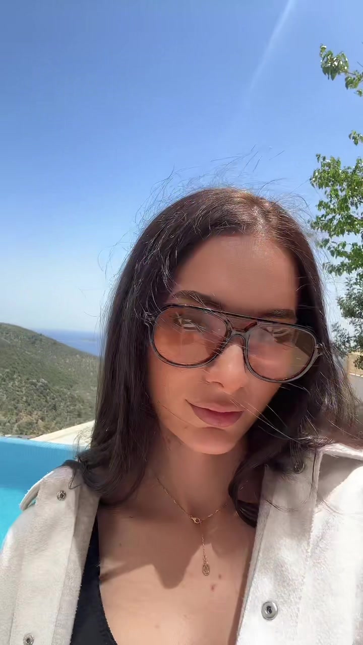 @Raluca ⚡️