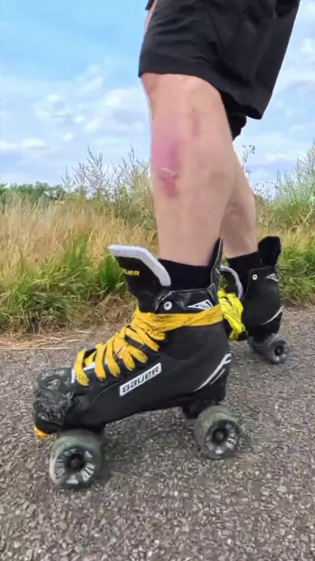@💚🖤🛼Gazzaonsk8s⛸️🖤💚