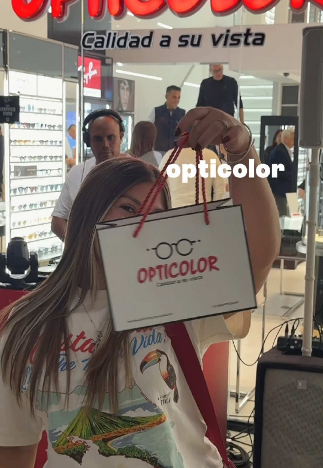 @Titicatira