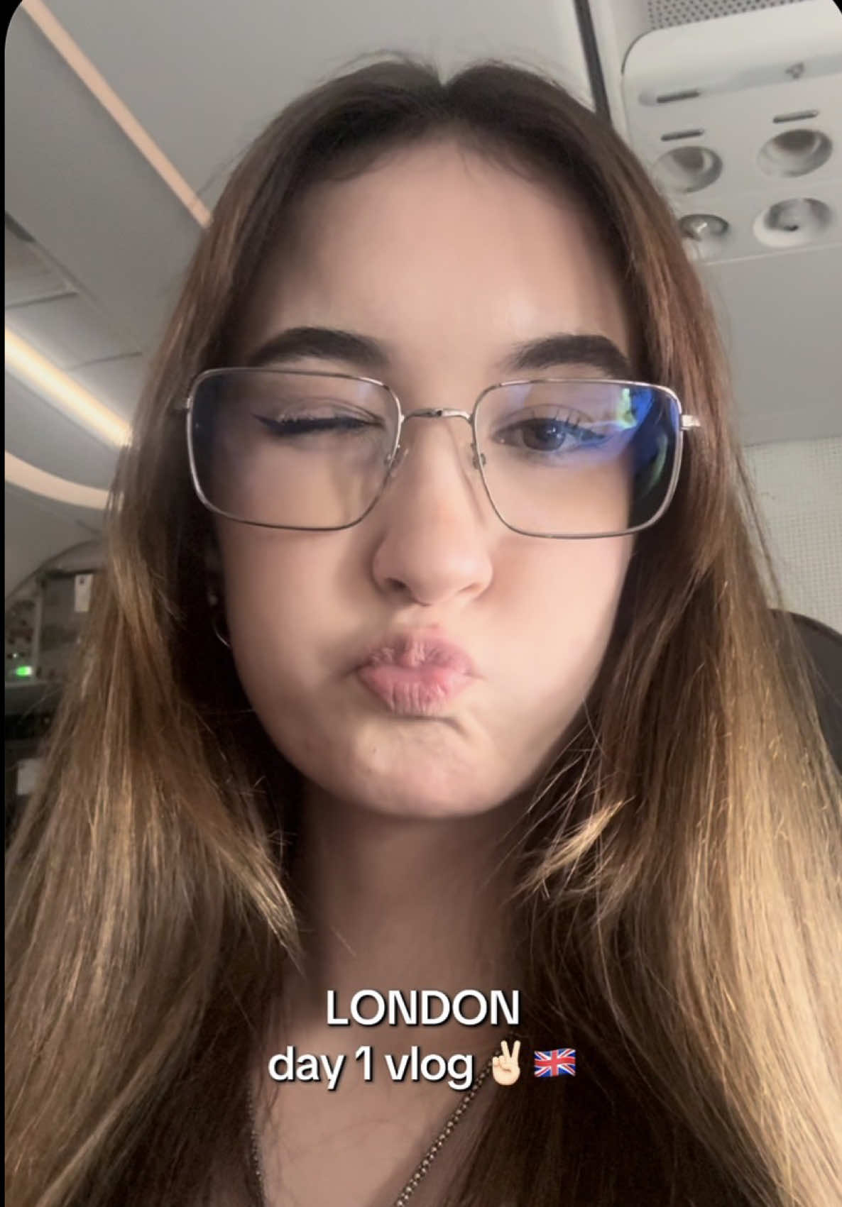 @olivia larissa
